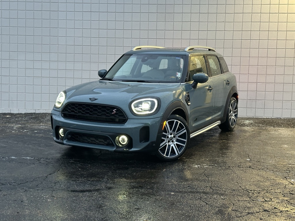 2023 MINI Countryman S's photo