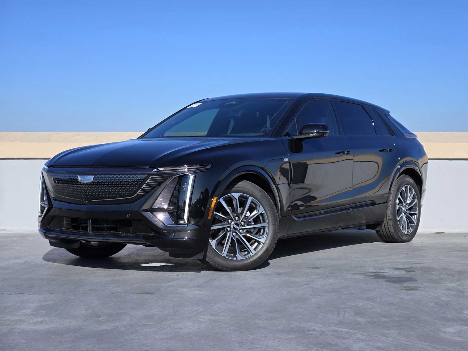 2025 Cadillac LYRIQ Sport 2's photo