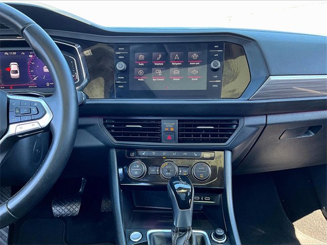 2023 Volkswagen Jetta 1.5T SEL photo 17