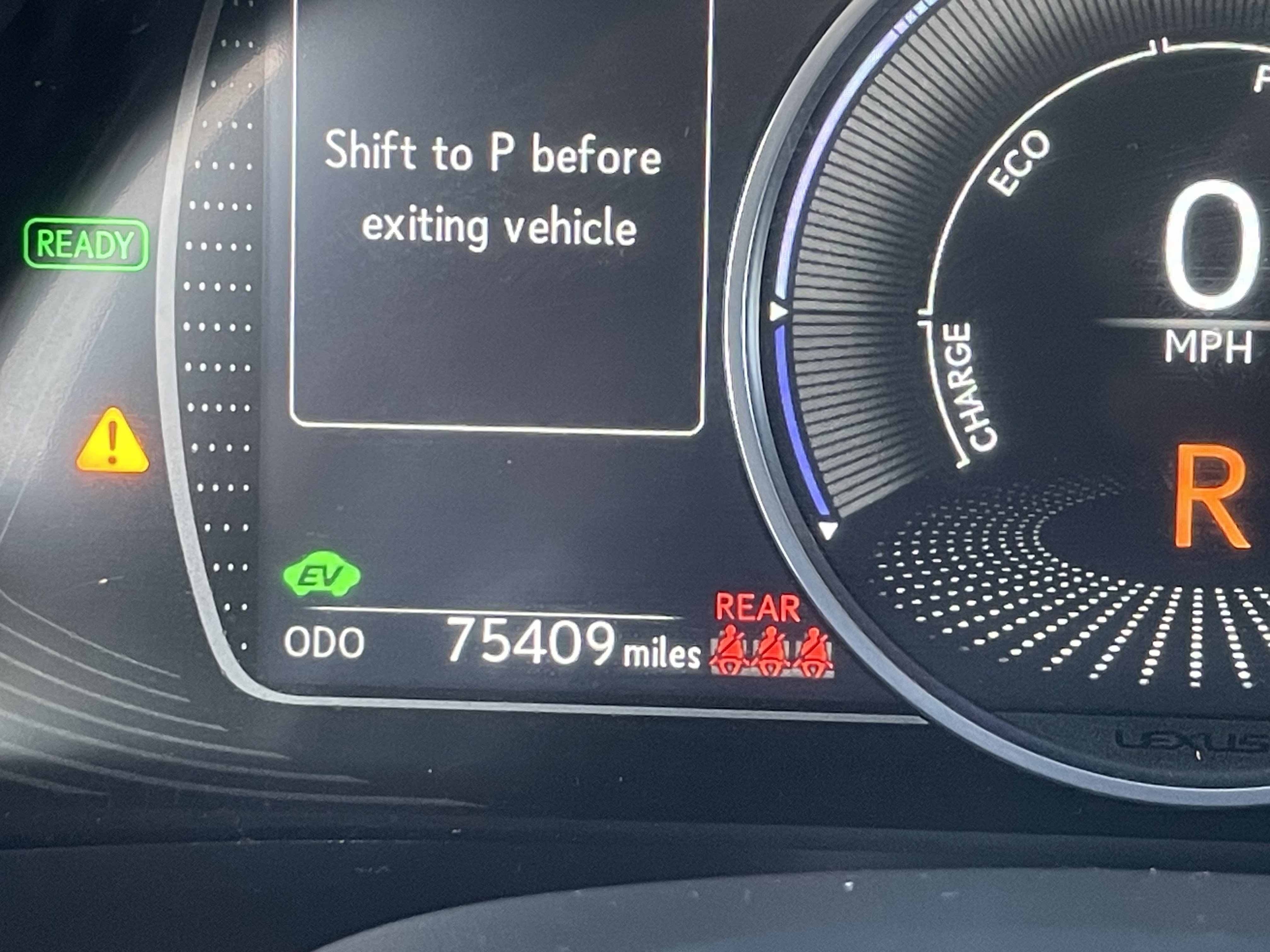 2021 Lexus ES 300h photo 2