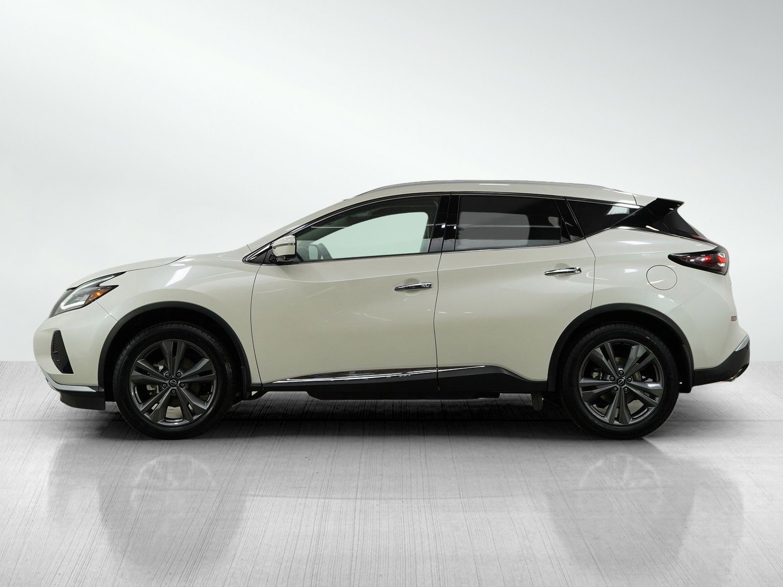 Used 2023 Nissan Murano Platinum with VIN 5N1AZ2DS0PC124033 for sale in Wayzata, Minnesota