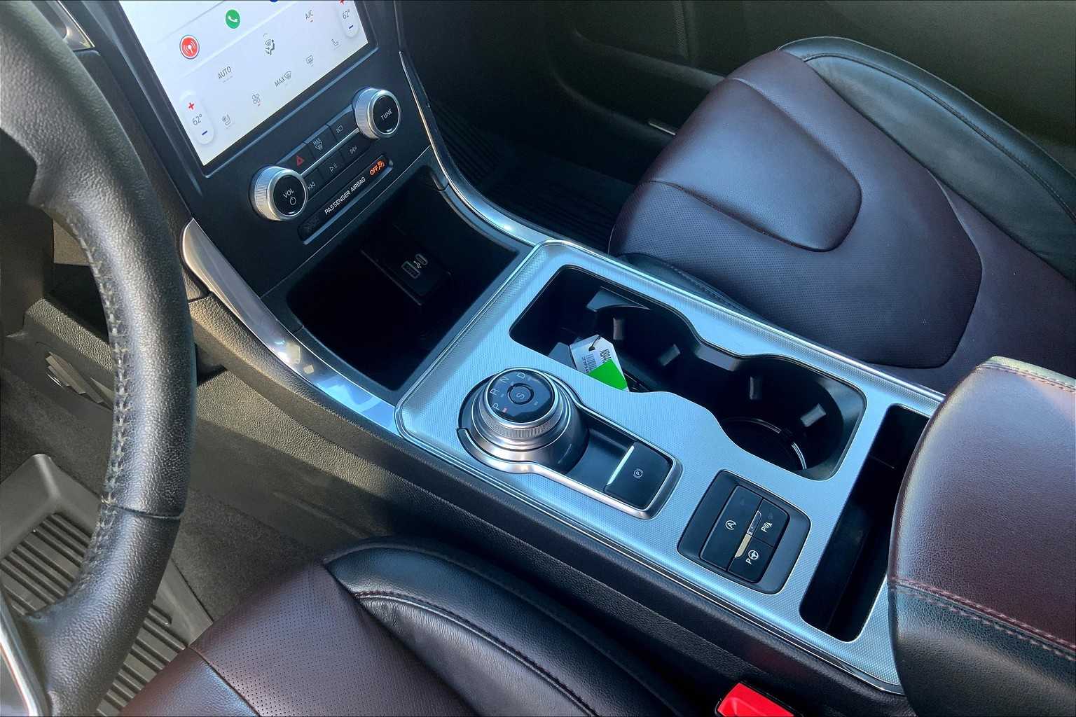 2022 Ford Edge Titanium photo 15