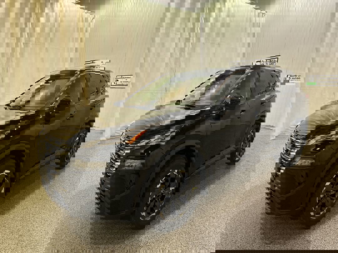 2026 Nissan Rogue SV photo 3