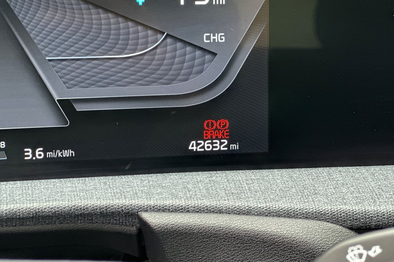 2022 Kia EV6 Light photo 12