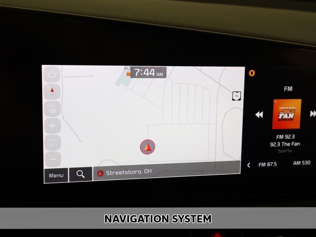 2023 Kia Niro EX Touring photo 3