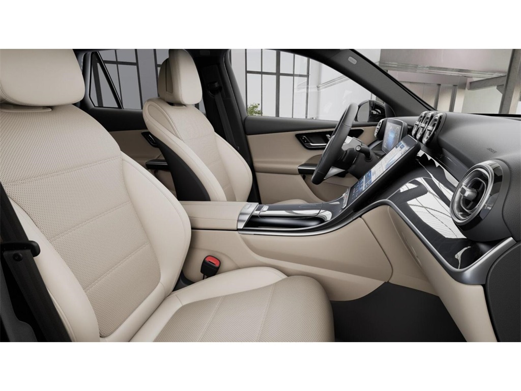 2026 Mercedes Benz GLC 300 4MATIC photo 4