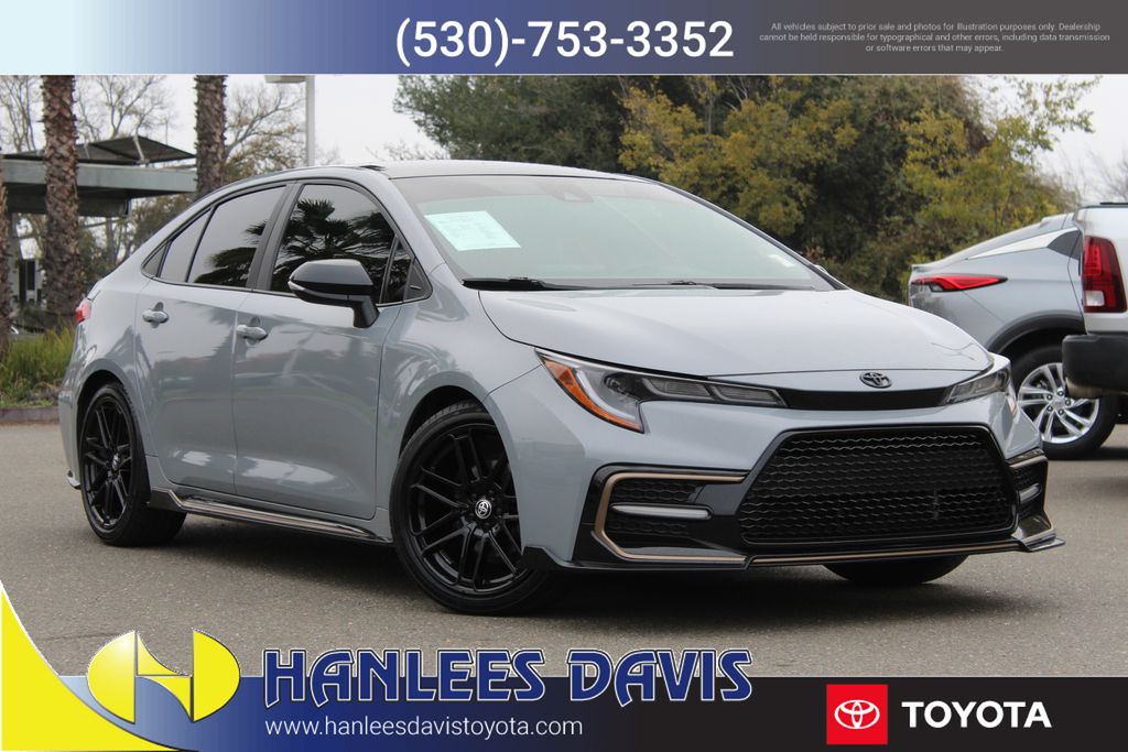 2022 Toyota Corolla SE's photo