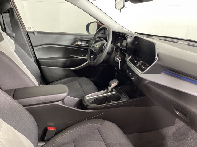 2024 Chevrolet Trax LS photo 12