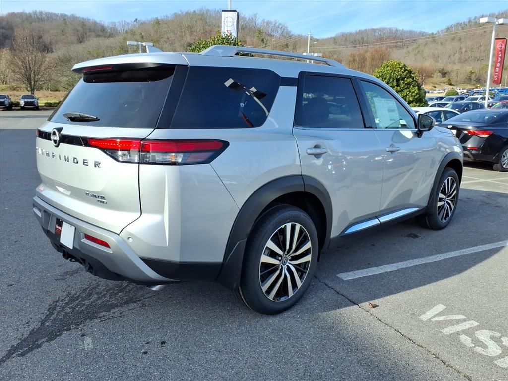2025 Nissan Pathfinder Platinum photo 4