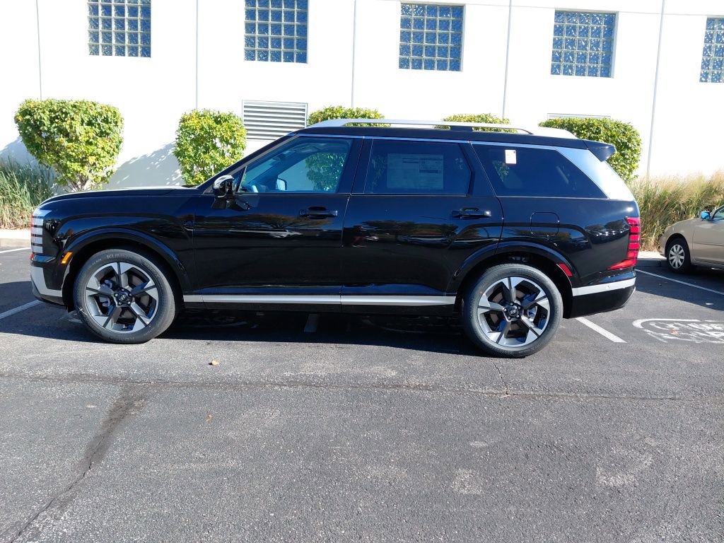 2026 Hyundai Palisade Limited photo 4