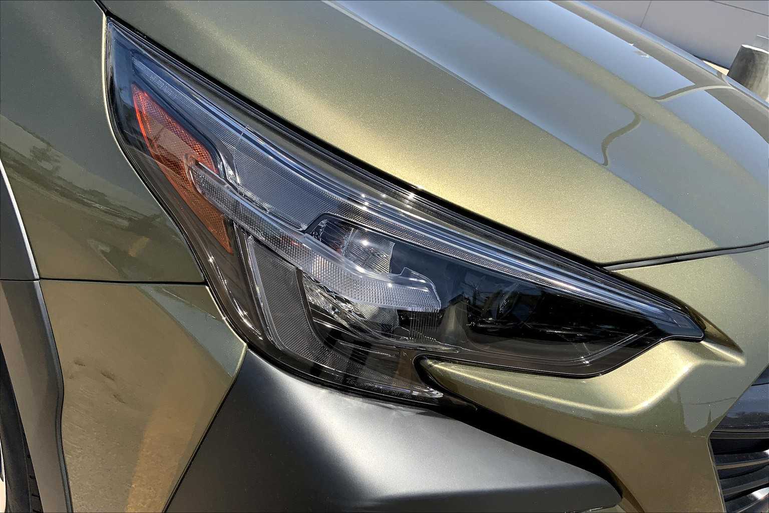 2025 Subaru Outback Limited photo 13