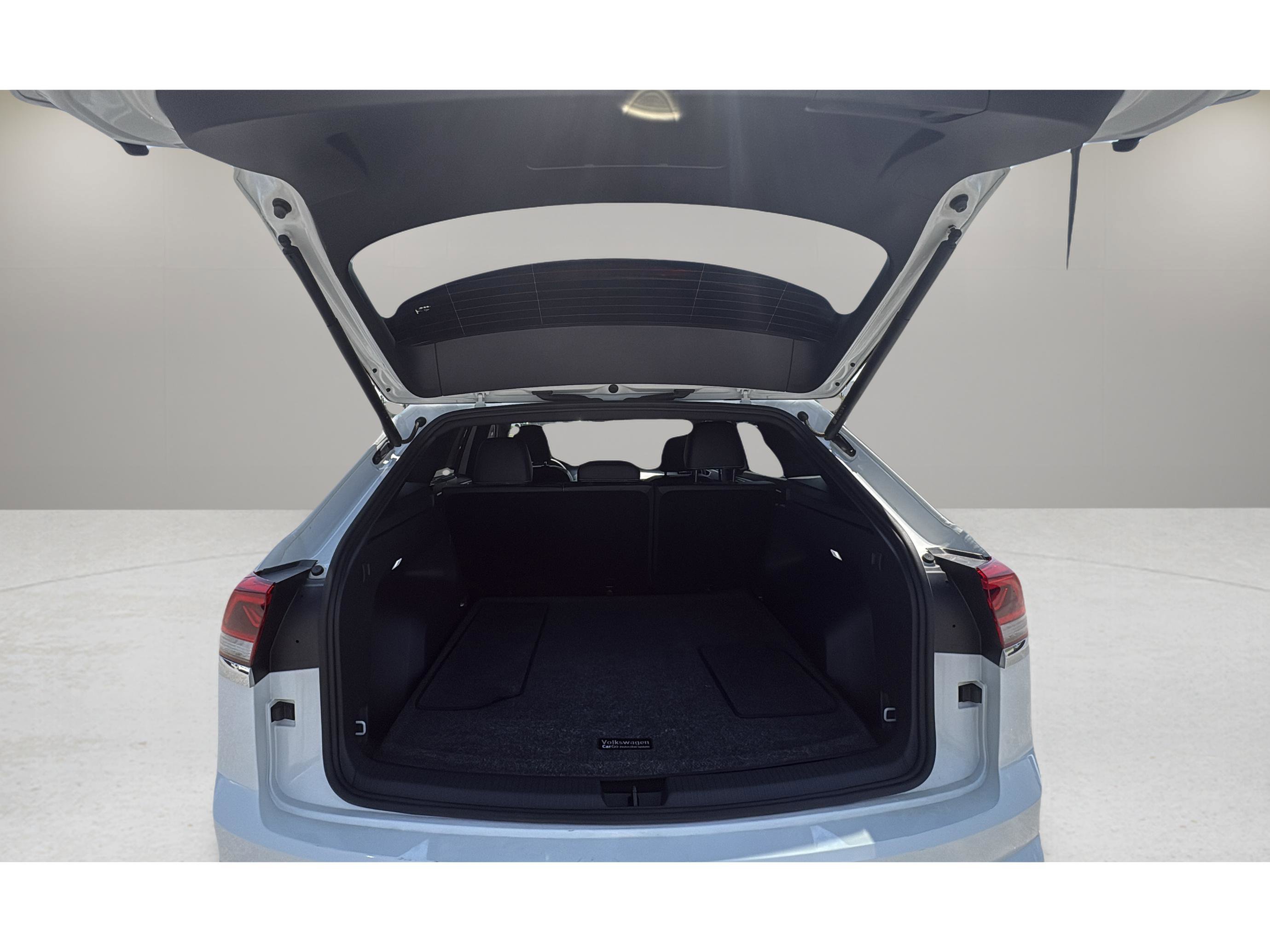 2024 Volkswagen Atlas Cross Sport SE Technology photo 16