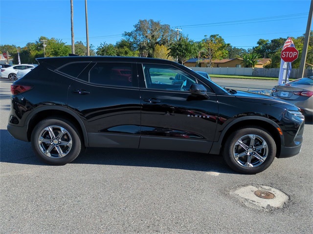 2023 Chevrolet Blazer 2LT photo 2