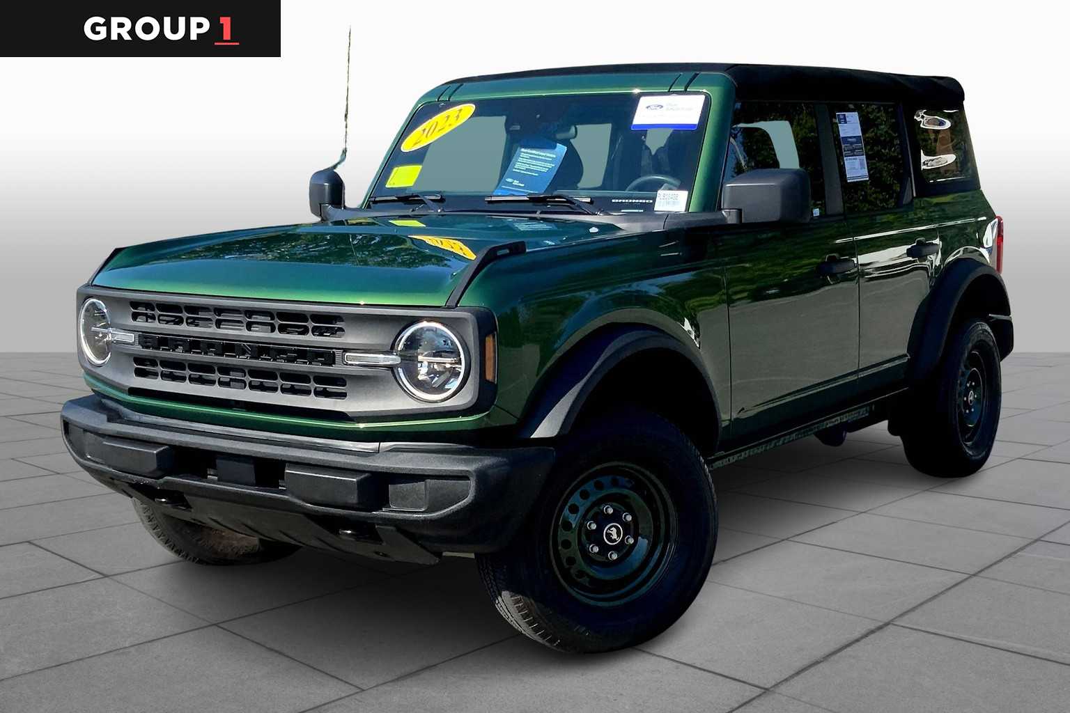 2023 Ford Bronco 4-Door Base's photo
