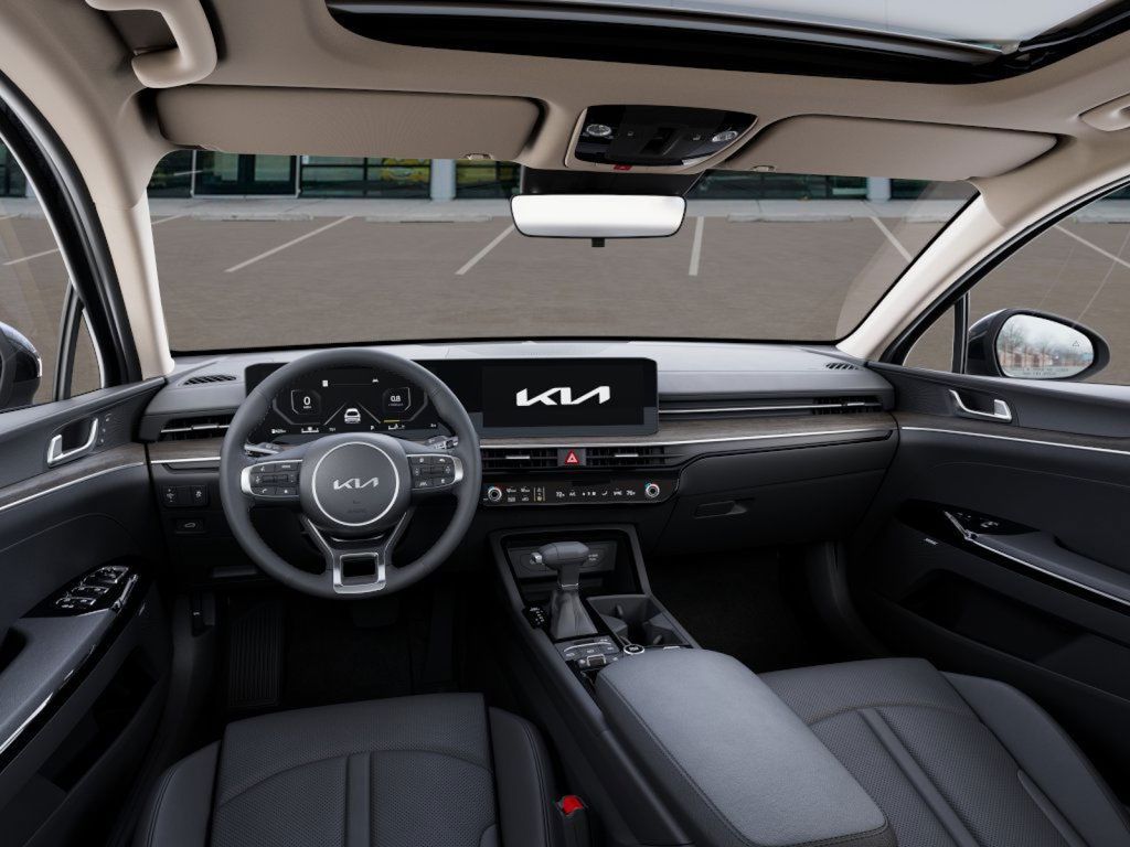 2025 Kia K5 EX photo 11