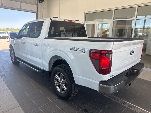 2025 Ford F-150 XLT photo 4