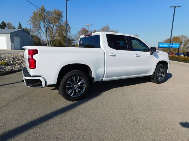 2025 Chevrolet Silverado 1500 RST photo 3