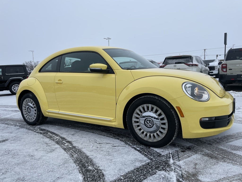 Used 2013 Volkswagen Beetle 2.5 with VIN 3VWJX7AT5DM675800 for sale in Beaver Dam, WI