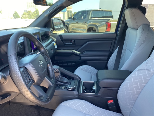 2025 Toyota Tacoma SR5 4x4 Double Cab photo 15