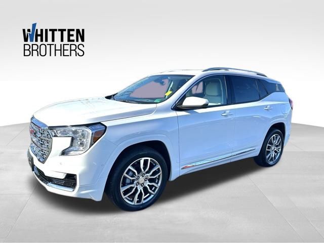 2024 GMC Terrain Denali's photo