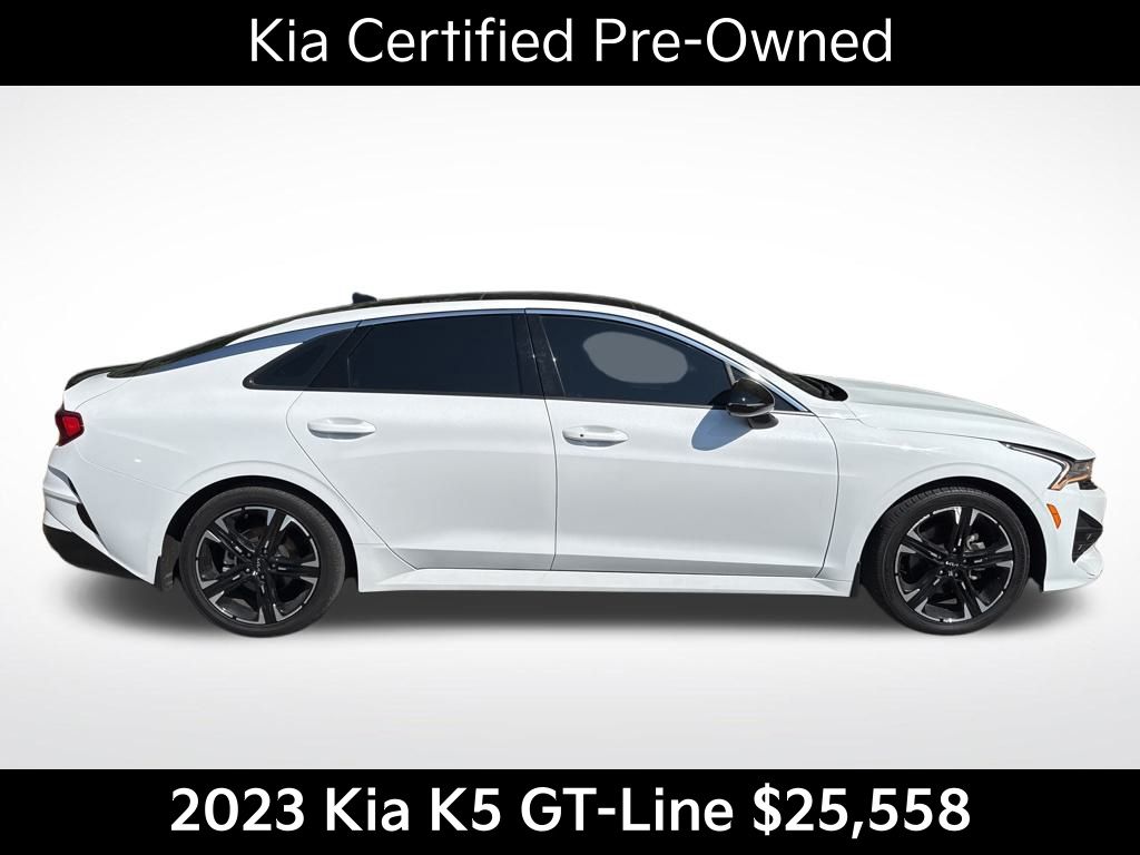 2023 Kia K5 GT-Line photo 2