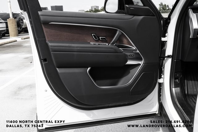 2023 Land Rover Range Rover SE photo 41