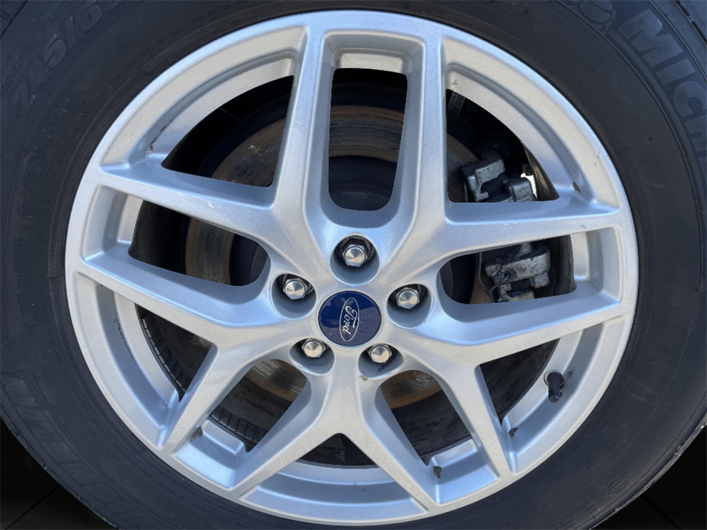 2022 Ford Edge SEL photo 25