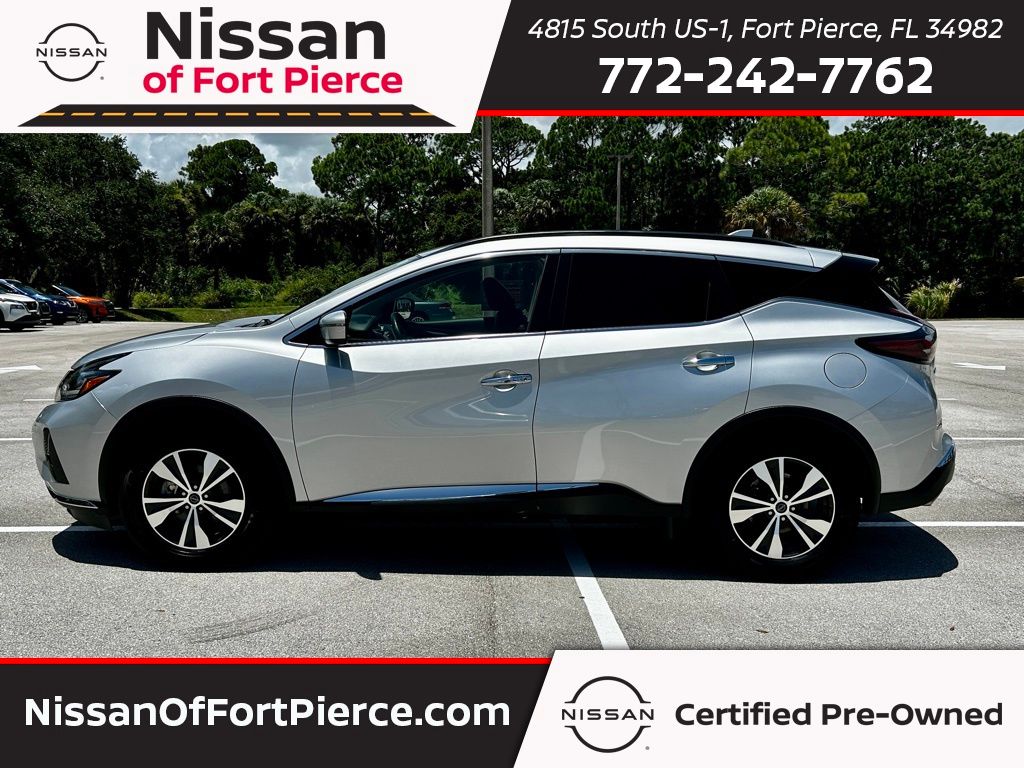 2023 Nissan Murano SV photo 3