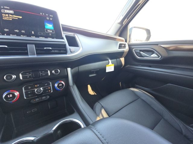 2022 Gmc Yukon SLE photo 25