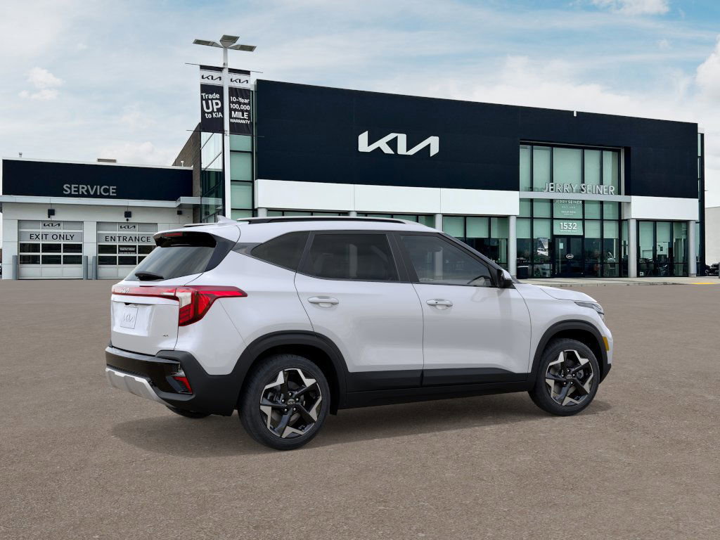 2026 Kia Seltos S photo 2