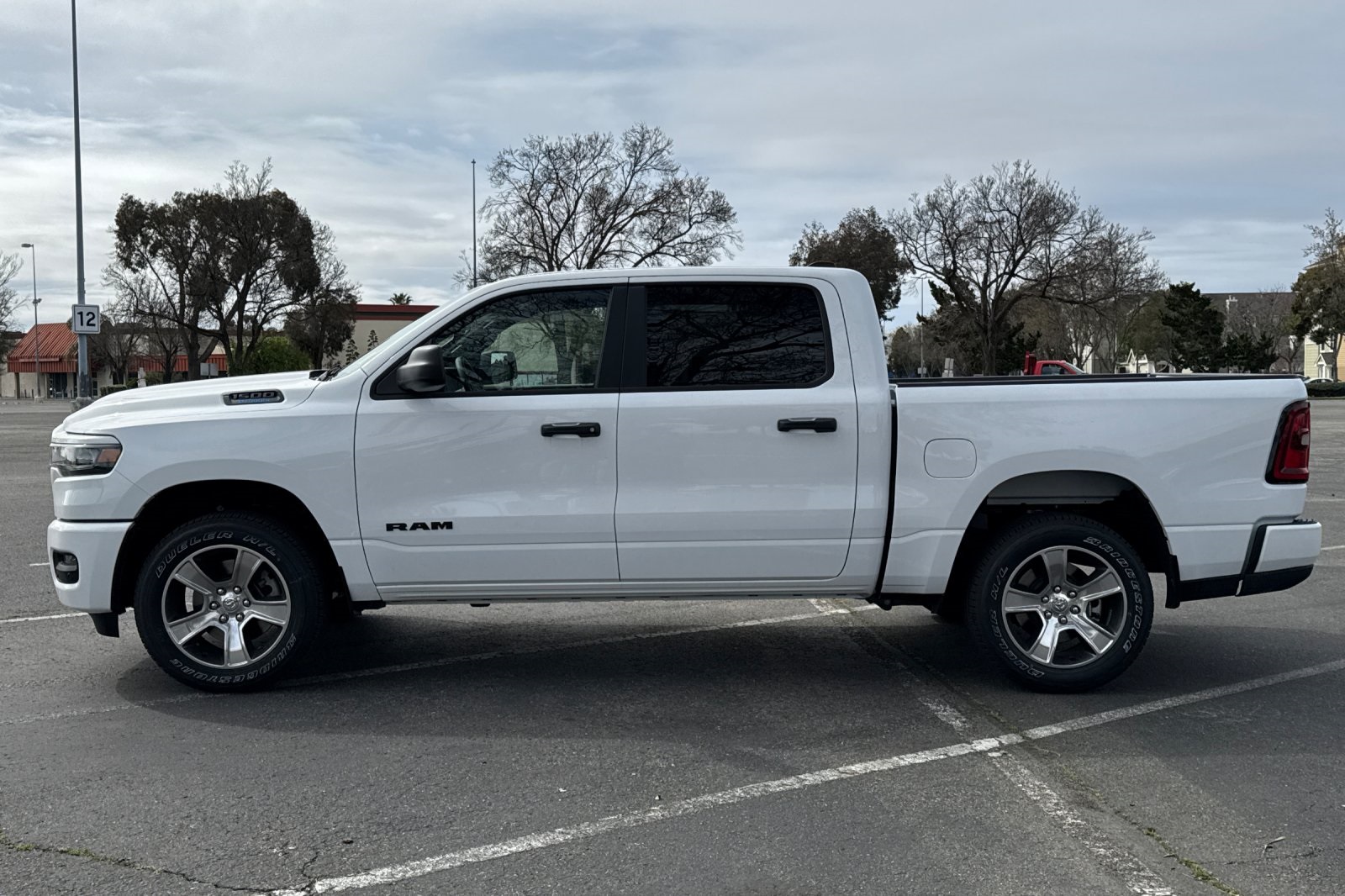 2025 Ram 1500 Tradesman photo 6