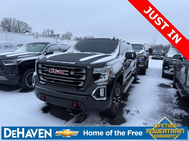 2022 GMC Sierra AT4's photo