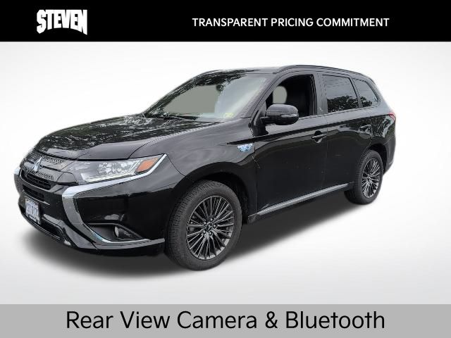 2021 Mitsubishi Outlander LE's photo