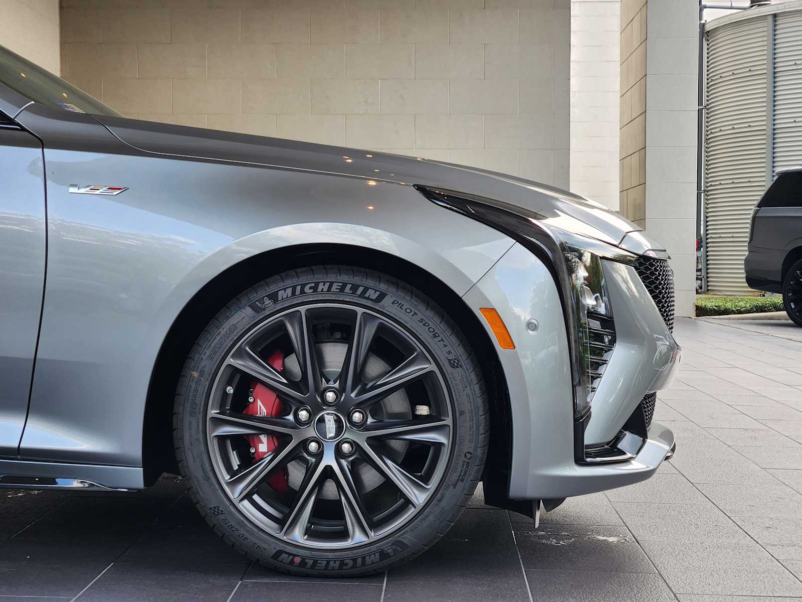 2026 Cadillac CT5 V photo 5