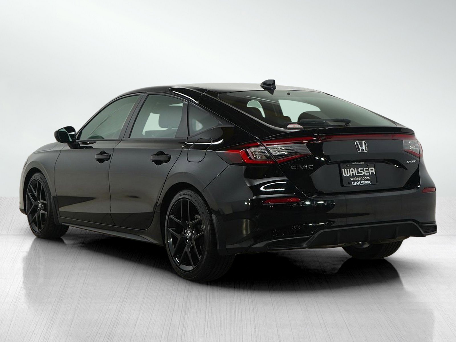 Used 2024 Honda Civic Hatchback Sport with VIN 19XFL2H89RE006813 for sale in Burnsville, Minnesota