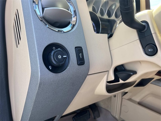 2011 Ford F-250 photo 25
