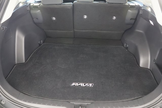 2023 Toyota RAV4 LE photo 19