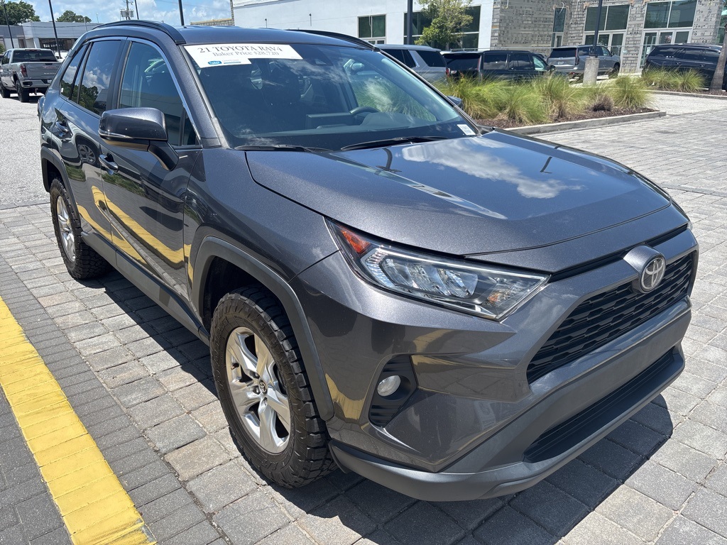 2021 Toyota RAV4 XLE photo 9