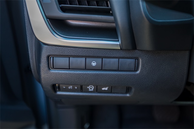 2026 Nissan Rogue SV photo 4