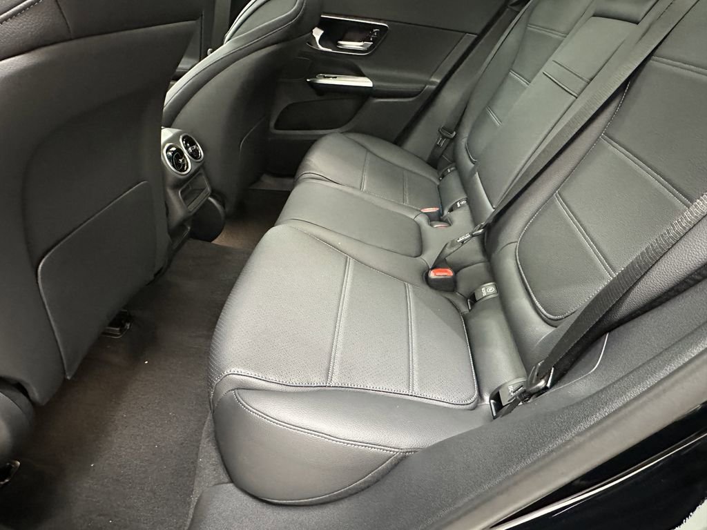 2026 Mercedes Benz GLC 300 photo 24