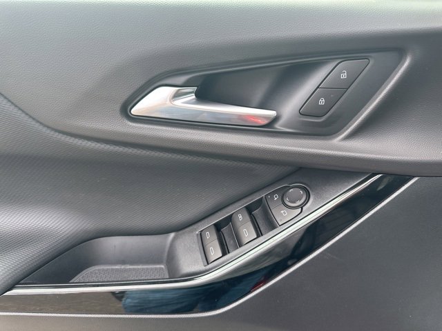2026 Chevrolet Equinox LT photo 8