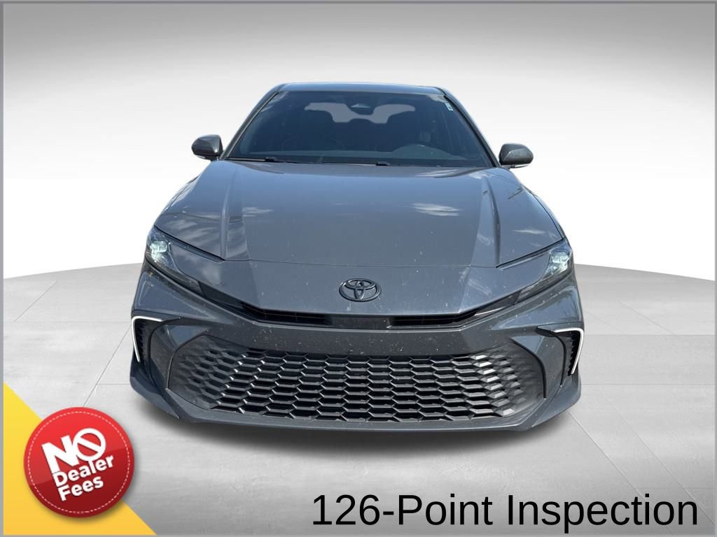 2025 Toyota Camry SE photo 2