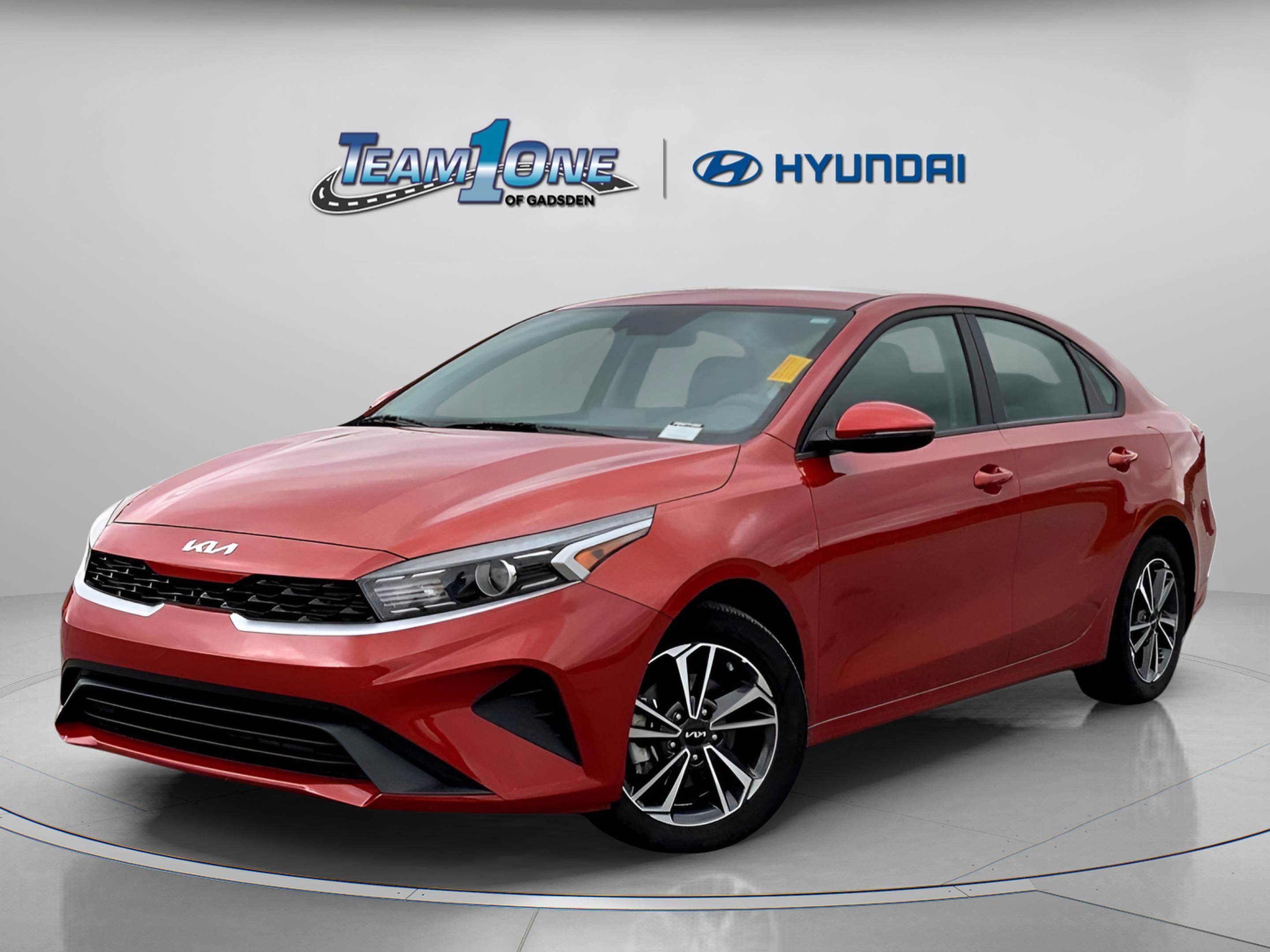 2023 Kia Forte LXS photo 3