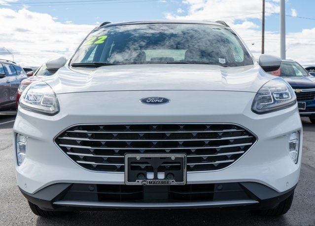 2022 Ford Escape Plug-In Hybrid Titanium photo 3