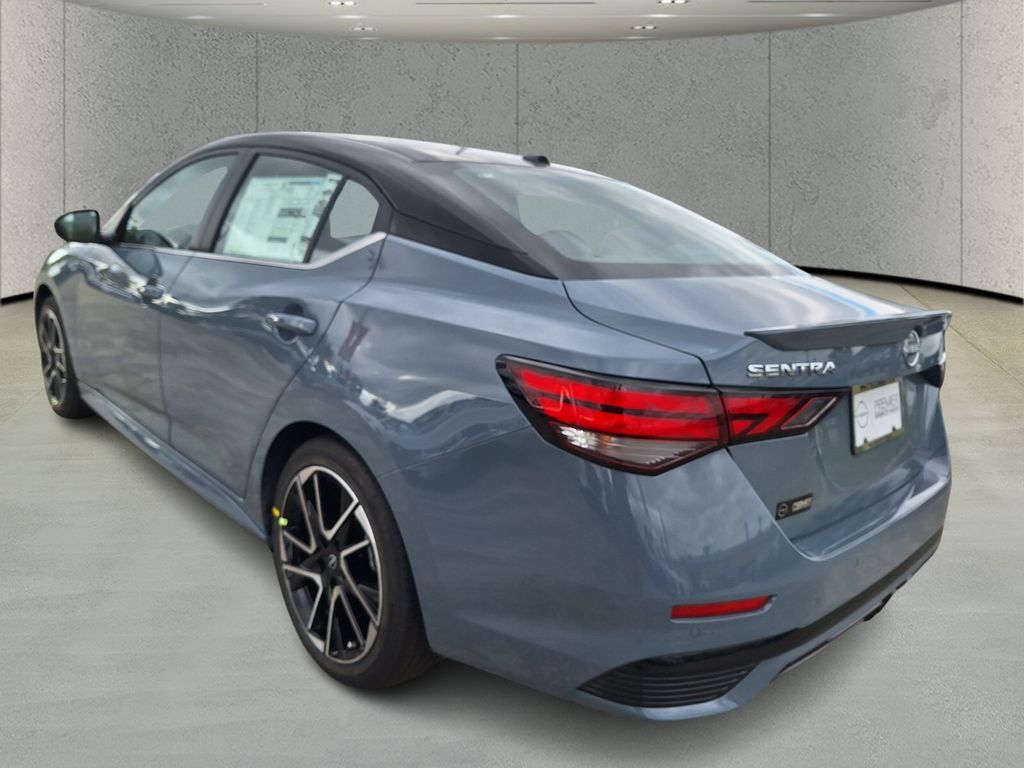 2025 Nissan Sentra SR photo 3