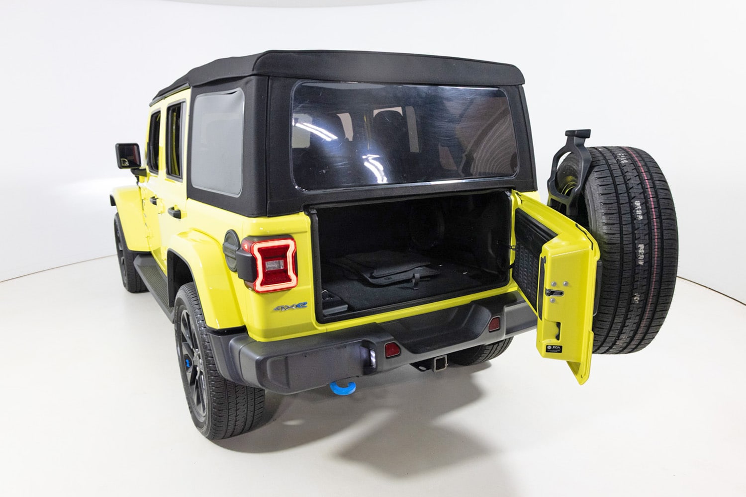 2022 Jeep Wrangler Unlimited Sahara 4xe photo 26
