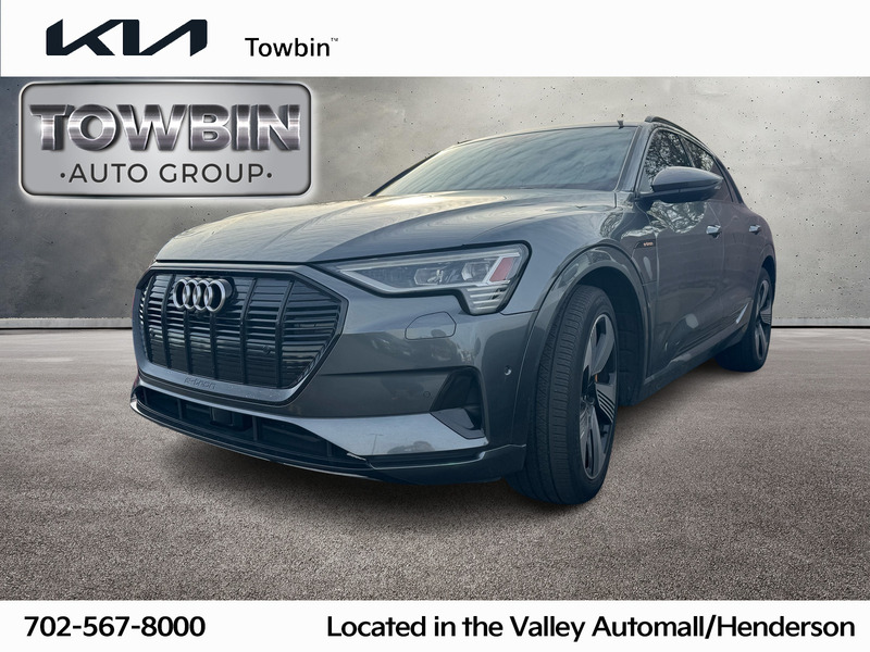 2019 Audi e-tron Prestige's photo