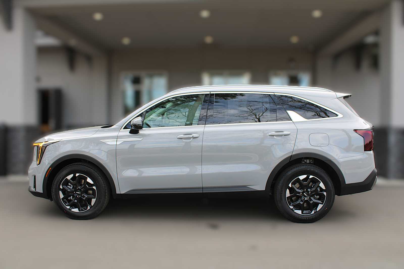 2026 Kia Sorento S photo 4
