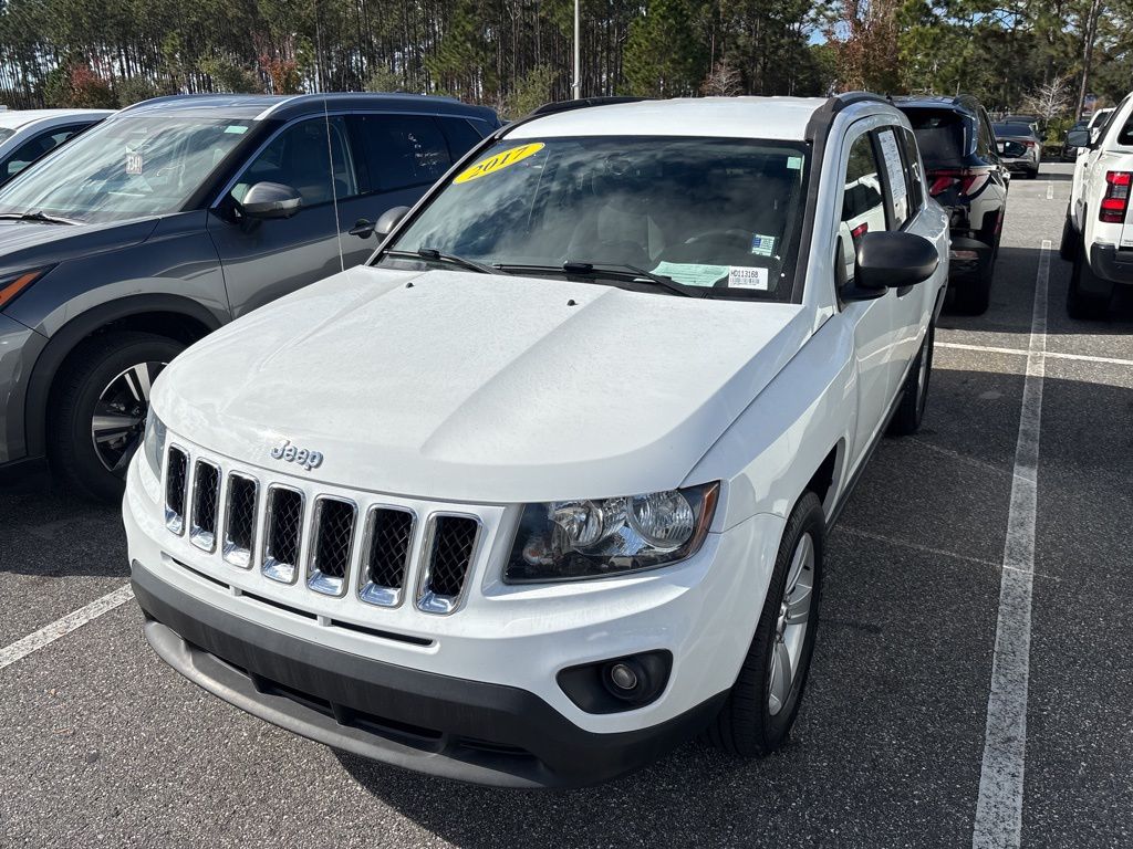 2017 Jeep Compass Sport's photo