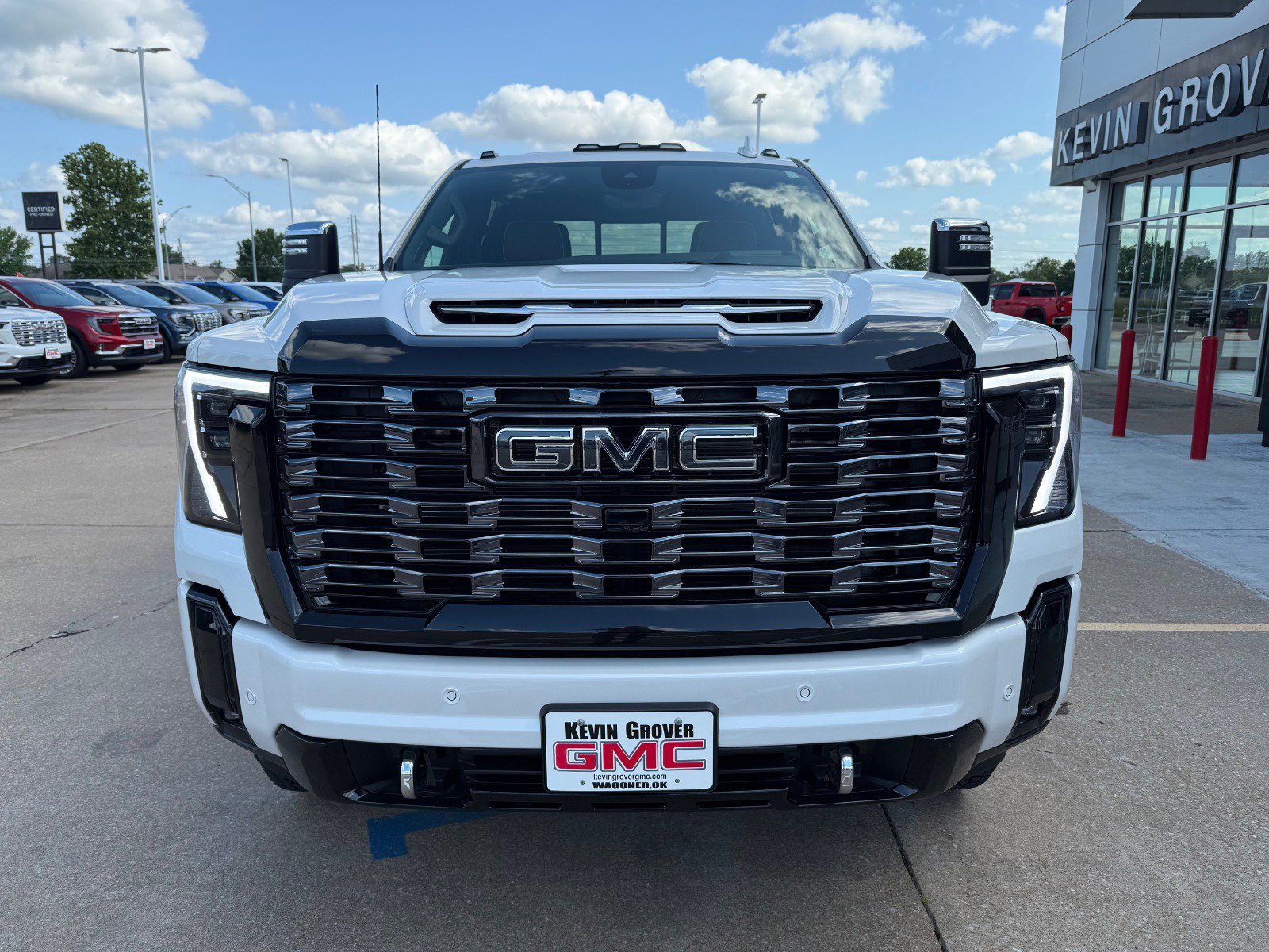2025 Gmc Sierra 2500 HD Denali Ultimate photo 2